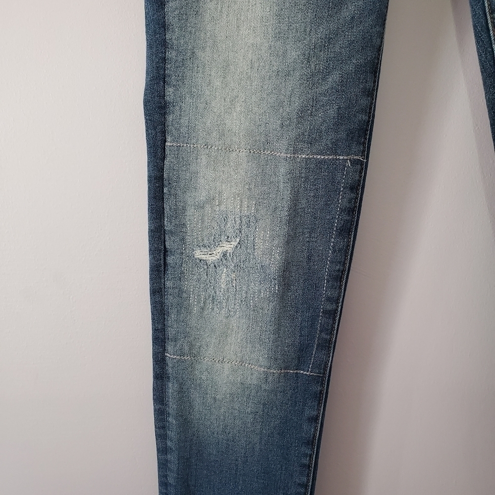 Banana Republic 26 Distressed Jeans - Picture 2 of 13